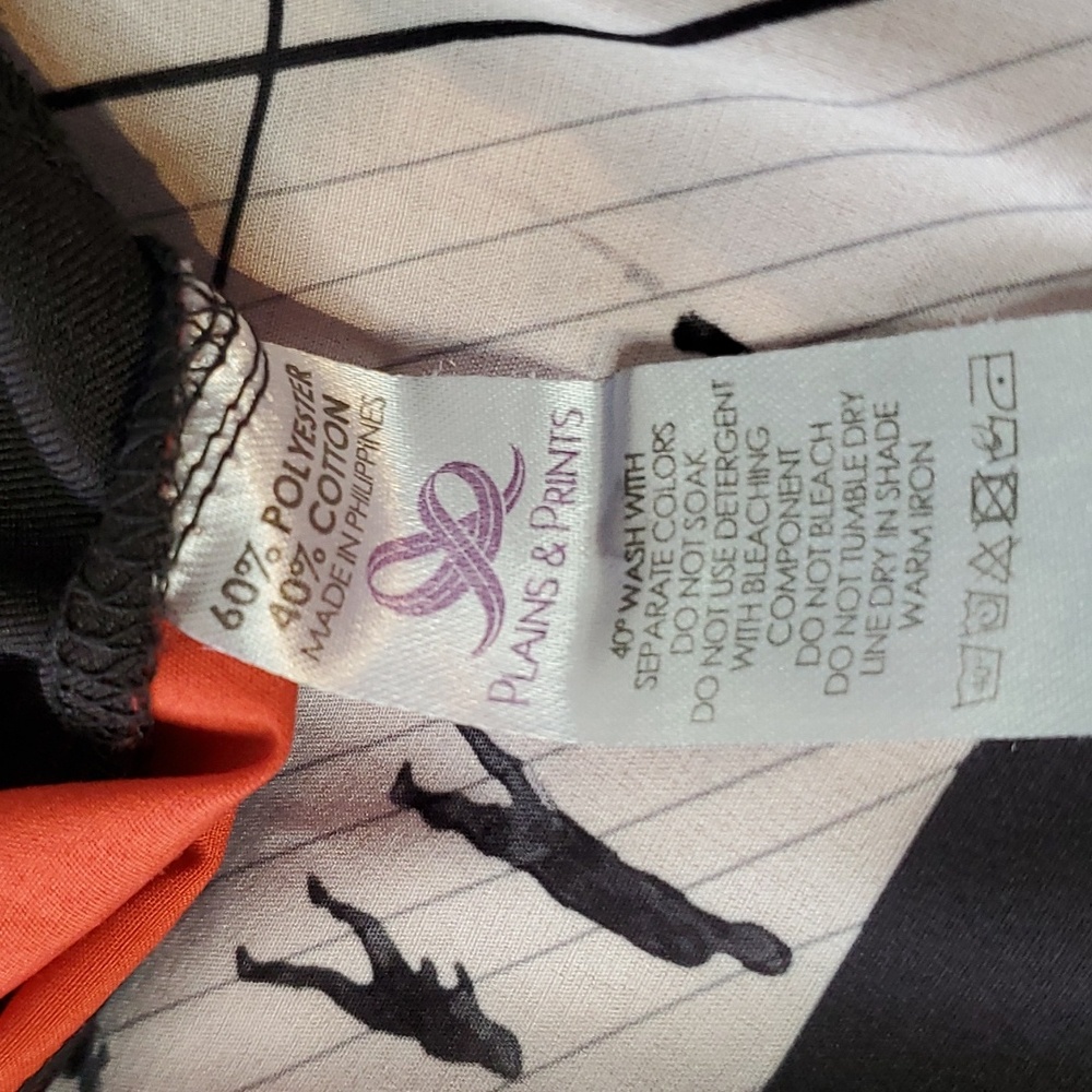 Plains & Prints sheer artcore top with black silhouettes of painted people - Picture 6 of 11